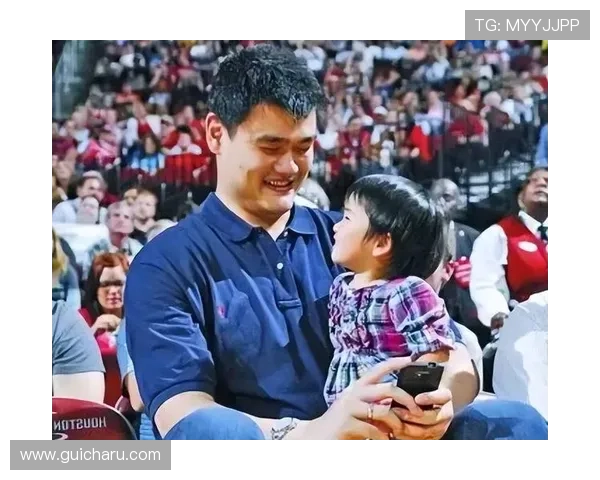 当美丽邂逅巨人姚明她的惊喜与感动瞬间定格在那一刻